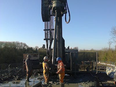 Drilling of dewatering wells