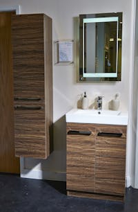 en-suites & cloakrooms - designed, supplied & installed