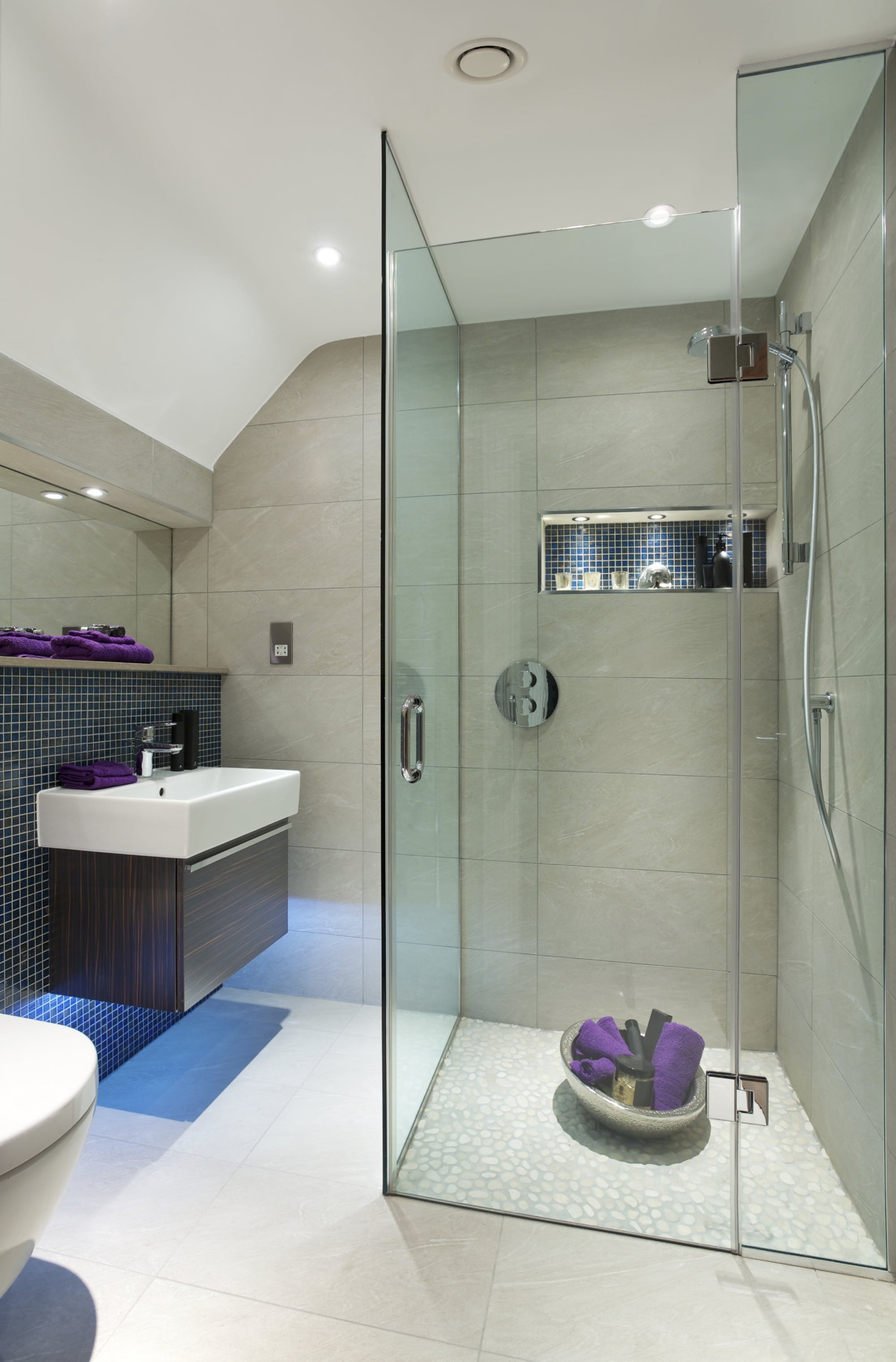 En-suite Bathroom Ideas | More Bathrooms
